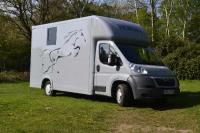 Kingstand Horseboxes image 2