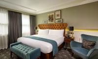 100 Queen's Gate Hotel London, Curio Collection image 4