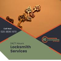 Locksmith in Ilford image 2