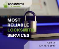 LOCKSMITH IN HAVERING image 1