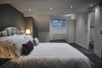 Simple2let Serviced Apartments image 9