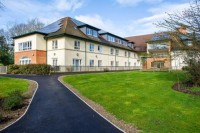 Upton Manor Residential & Dementia Care image 4