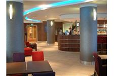 Holiday Inn Express Swindon City Centre image 4