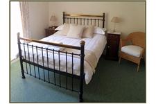 Old Manor House Bed & Breakfast image 9