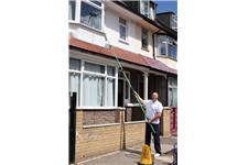 SW3 Master Window Cleaning image 1