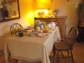 Birchover Bed and Breakfast at Poppy Cottage image 2