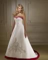 Catrinas Bridalwear image 4