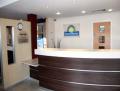 Days Hotel Luton image 4