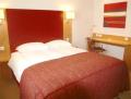 Days Hotel Luton image 5
