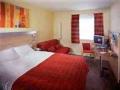 Holiday Inn Express Bedford image 10