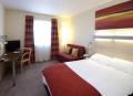 Holiday Inn Express Hotel Slough image 7