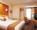 Holiday Inn Hotel Basingstoke image 6
