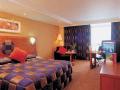 Holiday Inn Hotel Leicester image 4