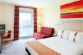 Holiday Inn Ltd image 7
