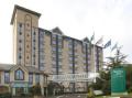 Holiday Inn Slough - Windsor image 1