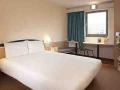 IBIS HOTEL CHESTERFIELD CENTRE image 8