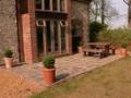 Magazine Wood - Luxury Norfolk Coast Bed and Breakfast (B&B) image 3