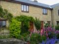 Manor Farm Cottage- self catering accommodation Chipping Campden logo