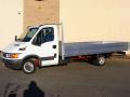 Maun Motors Commercial Sales - Vans and Trucks image 5