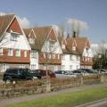 Menzies Chequers Gatwick Airport Hotel image 9