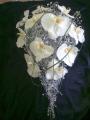 Mrs Bouquet Elegant Wedding Flowers logo