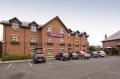 Premier Inn Wigan North image 6