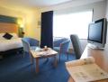 Ramada Watford image 4