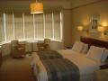 Roslin Beach Hotel image 2