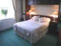 Three Horseshoes Inn image 3