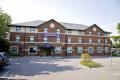 Premier Inn Watford North image 7