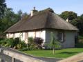 Thatched Holiday Cottage image 1