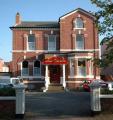 Bowden Lodge Hotel Southport image 4