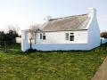 holiday cottage holidays Rhosneigr Anglesey Wales PET FRIENDLY image 1
