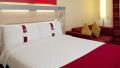 Holiday Inn Express London Stansted image 5
