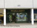 Holland & Barrett image 1