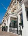 Holiday Inn Hotel London-Kensington image 6