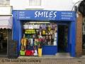 Smiles Fun Shop logo