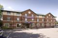 Premier Inn Watford North image 3