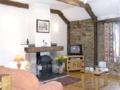 Tregolls Farm Cottages image 4