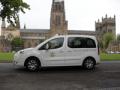 Pollys Taxis Durham image 1