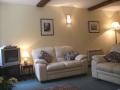 Stoddens Farm Cottages image 3