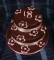 Witney Wedding and Birthday cakes from Shellies Sugar Craft Oxfordshire London image 5